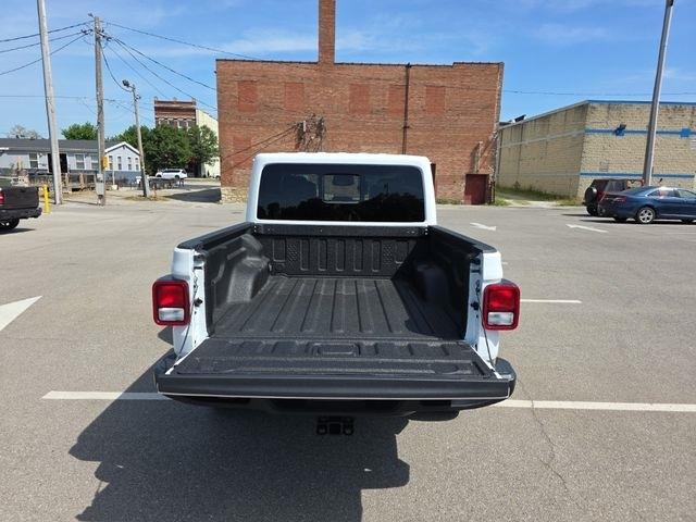 Jeep Gladiator Sahara 4x4 2026
