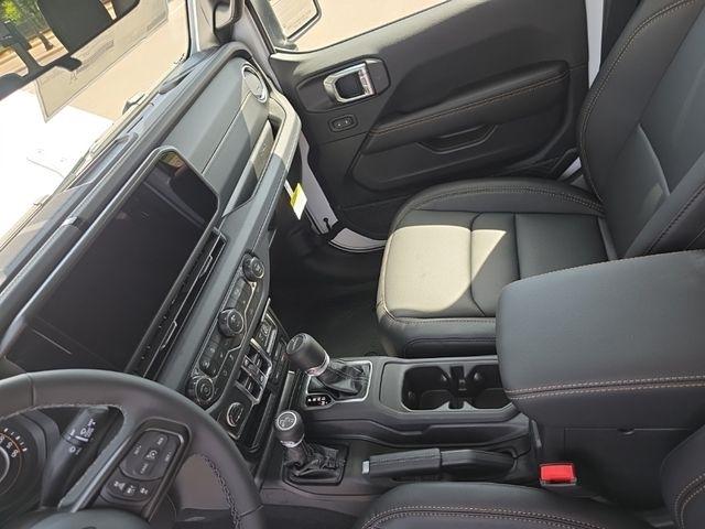Jeep Gladiator Sahara 4x4 2026