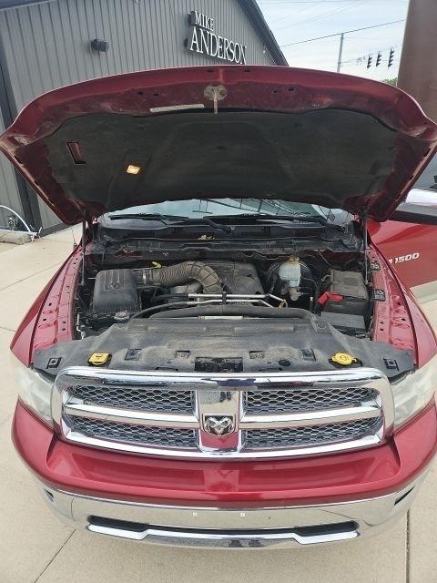 RAM 1500 4WD Crew Cab 140.5" Laramie 2011