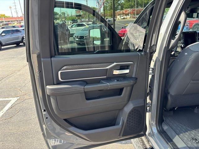 RAM 2500 Big Horn 4x4 Crew Cab 6'4" Box 2026