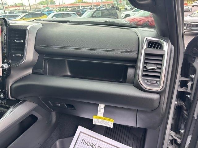 RAM 2500 Laramie 4x4 Crew Cab 6'4" Box 2026