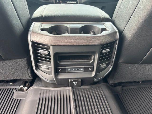 RAM 2500 Laramie 4x4 Crew Cab 6'4" Box 2026