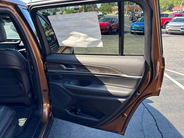Jeep Grand Cherokee L Limited 4x4 2026