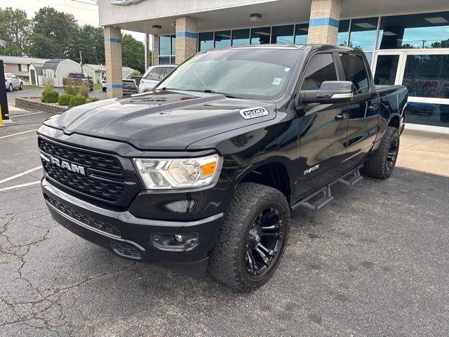 RAM 1500 Big Horn 4x4 Crew Cab 5'7" Box 2022