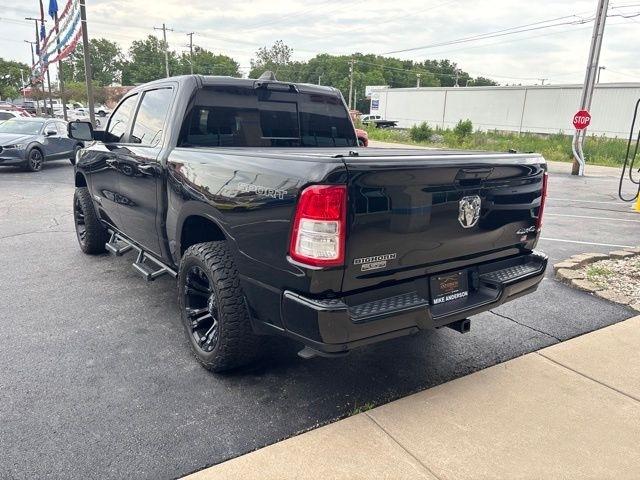 RAM 1500 Big Horn 4x4 Crew Cab 5'7" Box 2022