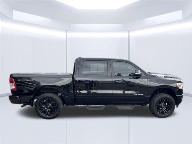 RAM 1500 Big Horn 4x4 Crew Cab 5'7" Box 2022