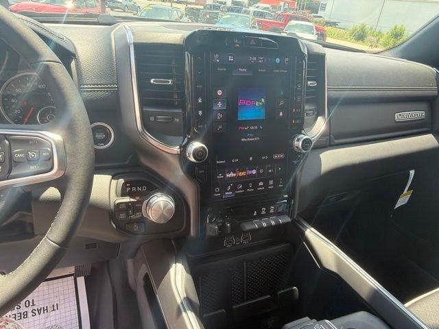 RAM 1500 Laramie 4x4 Crew Cab 5'7" Box 2026