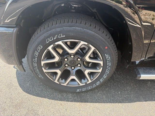 RAM 1500 Laramie 4x4 Crew Cab 5'7" Box 2026