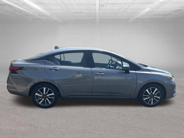 Nissan Versa SV CVT 2025