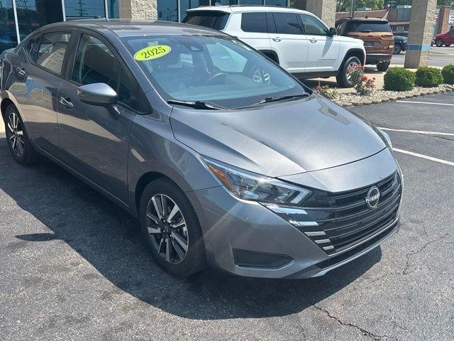 2025 Nissan Versa SV CVT