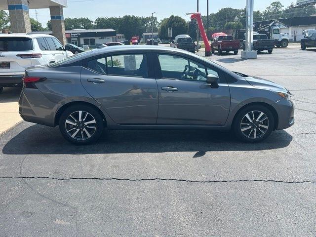 Nissan Versa SV CVT 2025