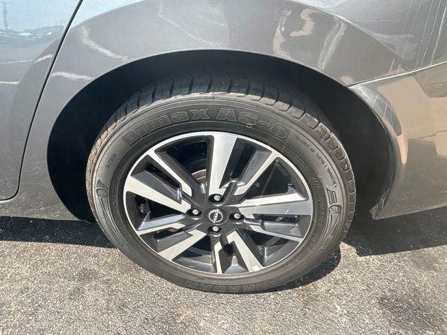 Nissan Versa SV CVT 2025