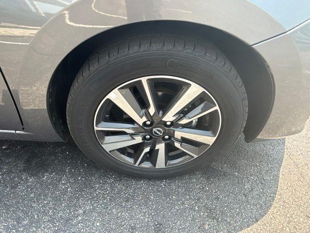 Nissan Versa SV CVT 2025