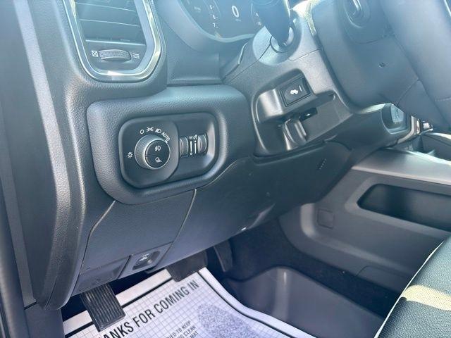 RAM 2500 Laramie 4x4 Crew Cab 6'4" Box 2026