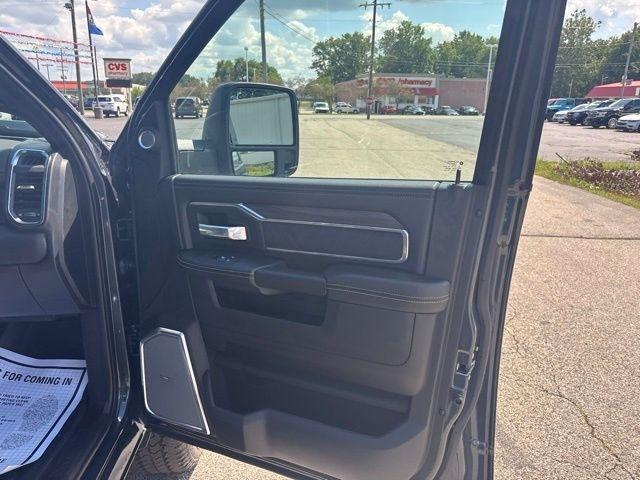 RAM 2500 Laramie 4x4 Crew Cab 6'4" Box 2026