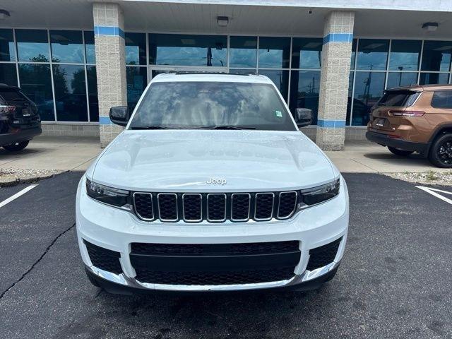 Jeep Grand Cherokee L Laredo X 4x4 2026