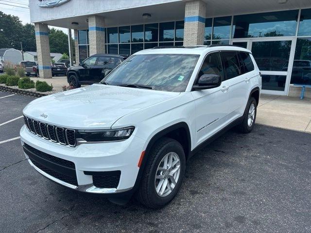 Jeep Grand Cherokee L Laredo X 4x4 2026