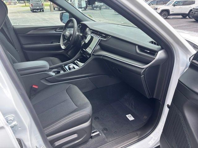 Jeep Grand Cherokee L Laredo X 4x4 2026