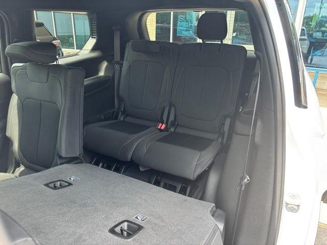 Jeep Grand Cherokee L Laredo X 4x4 2026