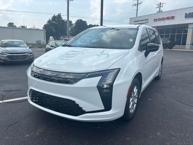 Chrysler Pacifica Select FWD 2027