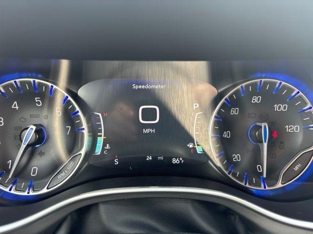 Chrysler Pacifica Select FWD 2027