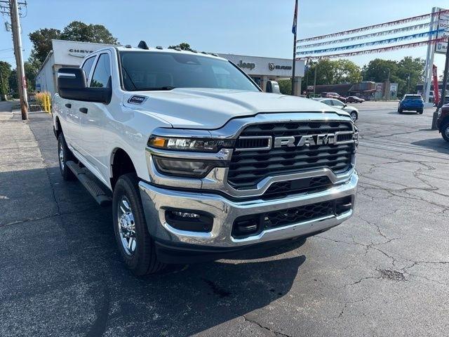 2026 RAM 2500 Tradesman 4x4 Crew Cab 6'4" Box