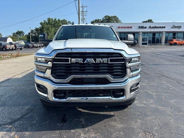 RAM 2500 Tradesman 4x4 Crew Cab 6'4" Box 2026
