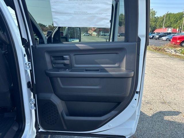 RAM 2500 Tradesman 4x4 Crew Cab 6'4" Box 2026