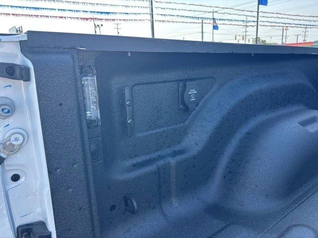 RAM 2500 Tradesman 4x4 Crew Cab 6'4" Box 2026