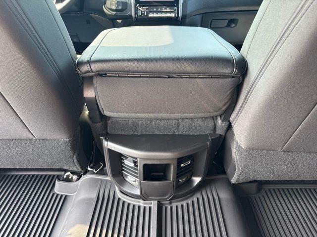 RAM 2500 Tradesman 4x4 Crew Cab 6'4" Box 2026