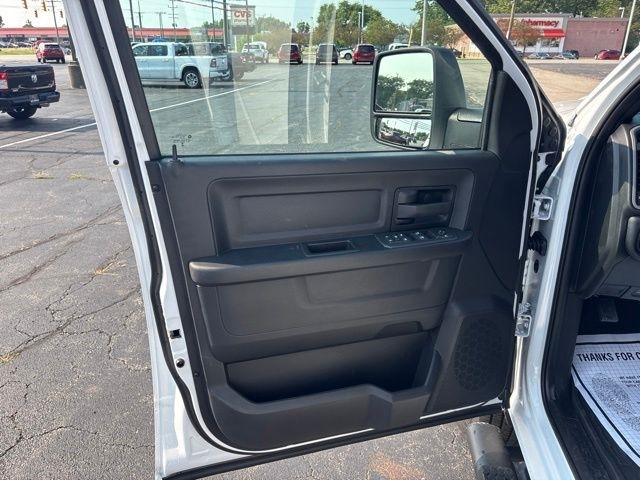 RAM 2500 Tradesman 4x4 Crew Cab 6'4" Box 2026