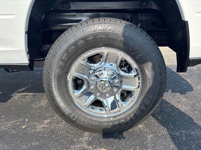 RAM 2500 Tradesman 4x4 Crew Cab 6'4" Box 2026