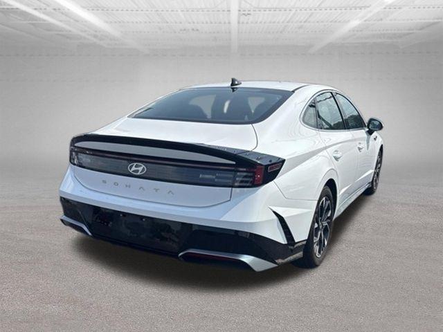 Hyundai Sonata SEL FWD 2025