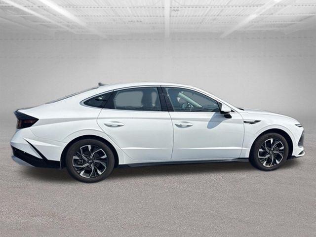 Hyundai Sonata SEL FWD 2025