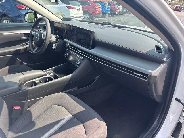 Hyundai Sonata SEL FWD 2025