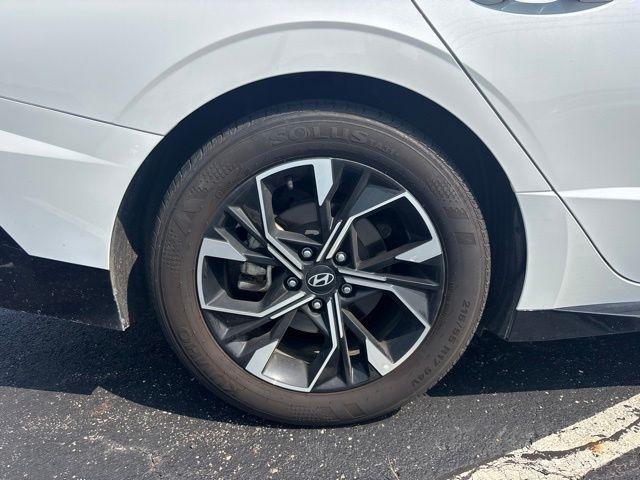 Hyundai Sonata SEL FWD 2025