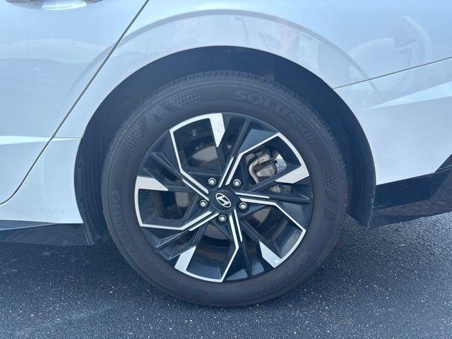 Hyundai Sonata SEL FWD 2025