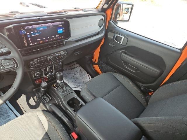 Jeep Gladiator Willys 4x4 2026