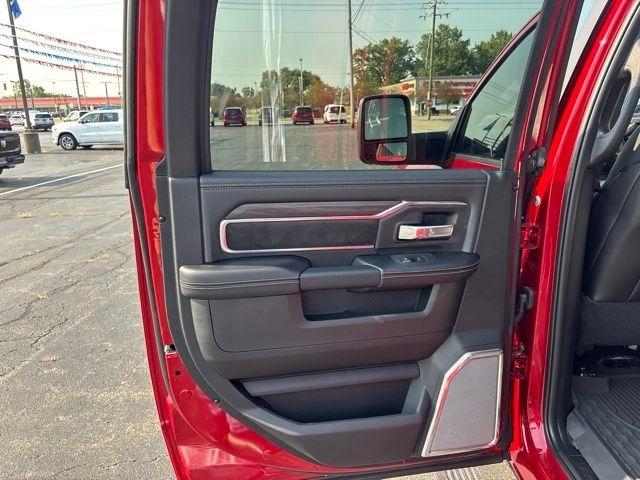 RAM 2500 Laramie 4x4 Crew Cab 6'4" Box 2026
