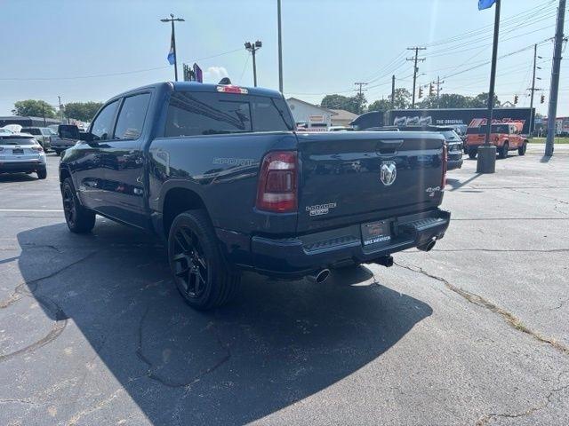 RAM 1500 Laramie 4x4 Crew Cab 5'7" Box 2023