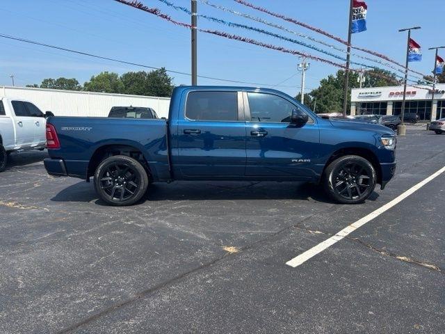 RAM 1500 Laramie 4x4 Crew Cab 5'7" Box 2023