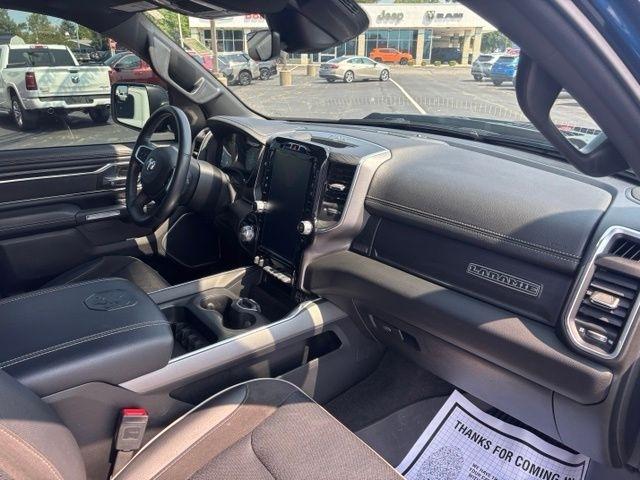 RAM 1500 Laramie 4x4 Crew Cab 5'7" Box 2023