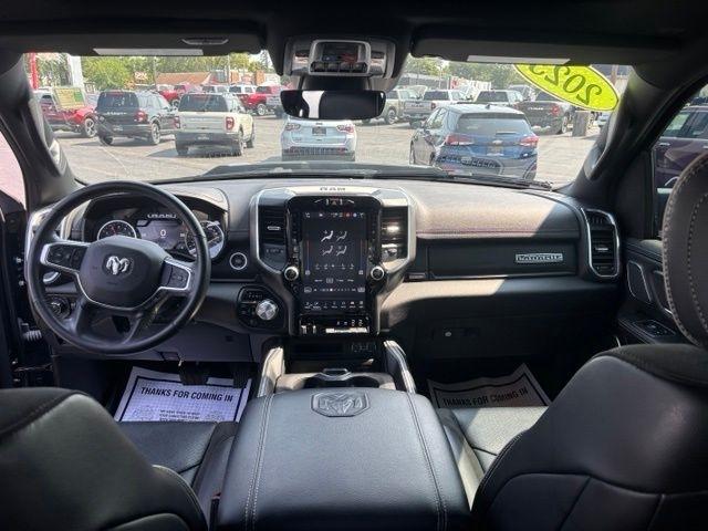 RAM 1500 Laramie 4x4 Crew Cab 5'7" Box 2023