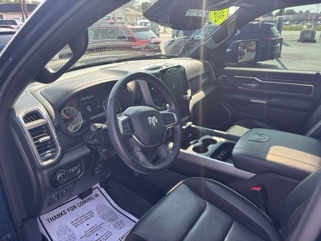 RAM 1500 Laramie 4x4 Crew Cab 5'7" Box 2023