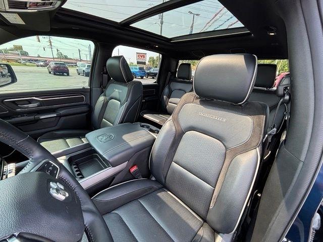 RAM 1500 Laramie 4x4 Crew Cab 5'7" Box 2023
