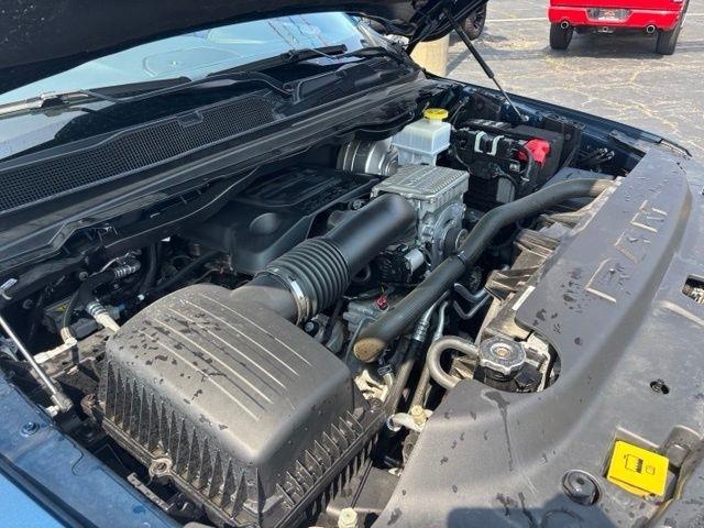 RAM 1500 Laramie 4x4 Crew Cab 5'7" Box 2023
