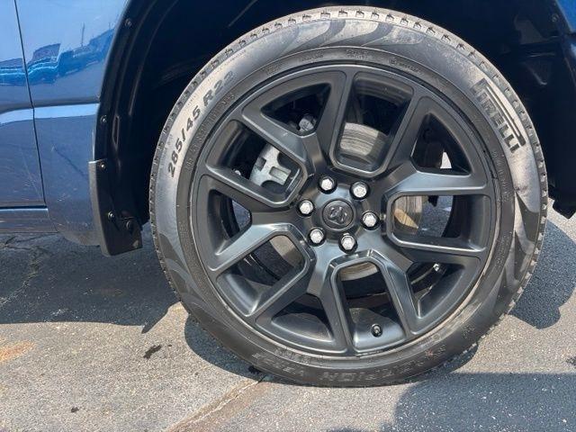 RAM 1500 Laramie 4x4 Crew Cab 5'7" Box 2023