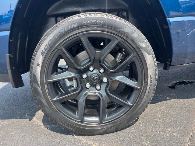 RAM 1500 Laramie 4x4 Crew Cab 5'7" Box 2023