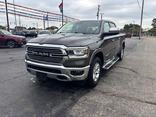 RAM 1500 Laramie 4x4 Crew Cab 5'7" Box 2022