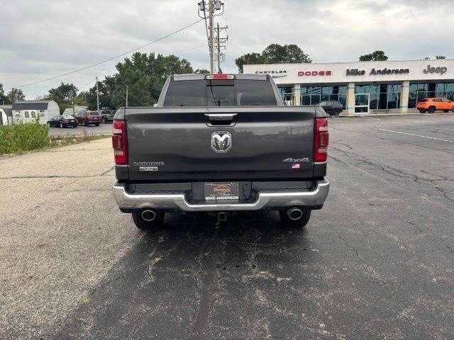RAM 1500 Laramie 4x4 Crew Cab 5'7" Box 2022